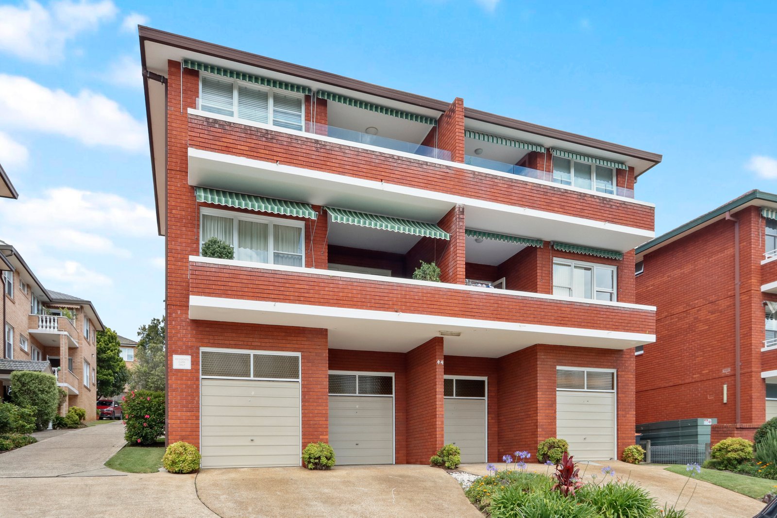 8/44 Oatley Avenue OATLEY 1