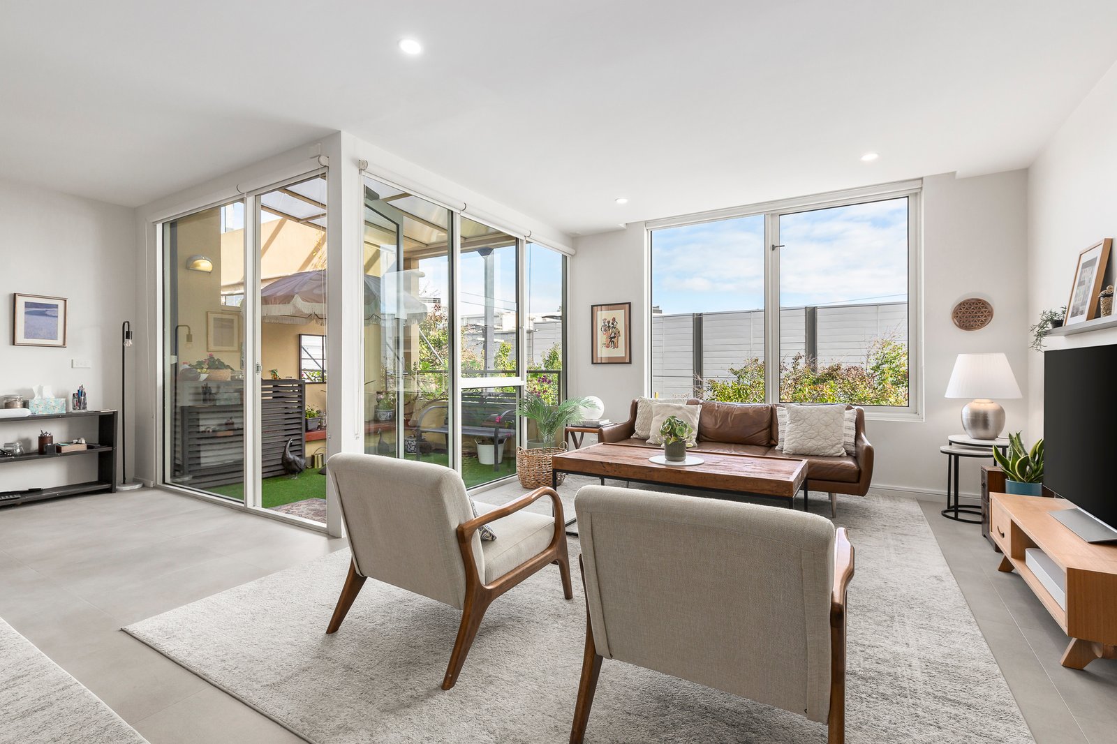Gallery: 8/440 Hampton Street