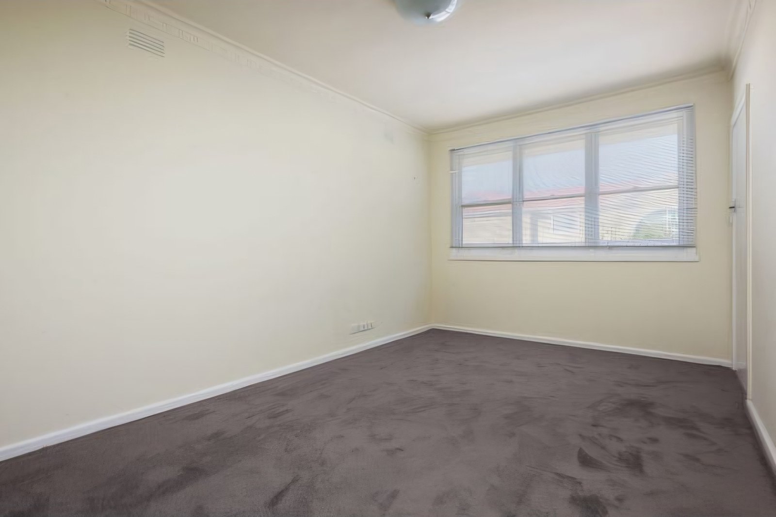 Gallery: 8/45 Venice Street