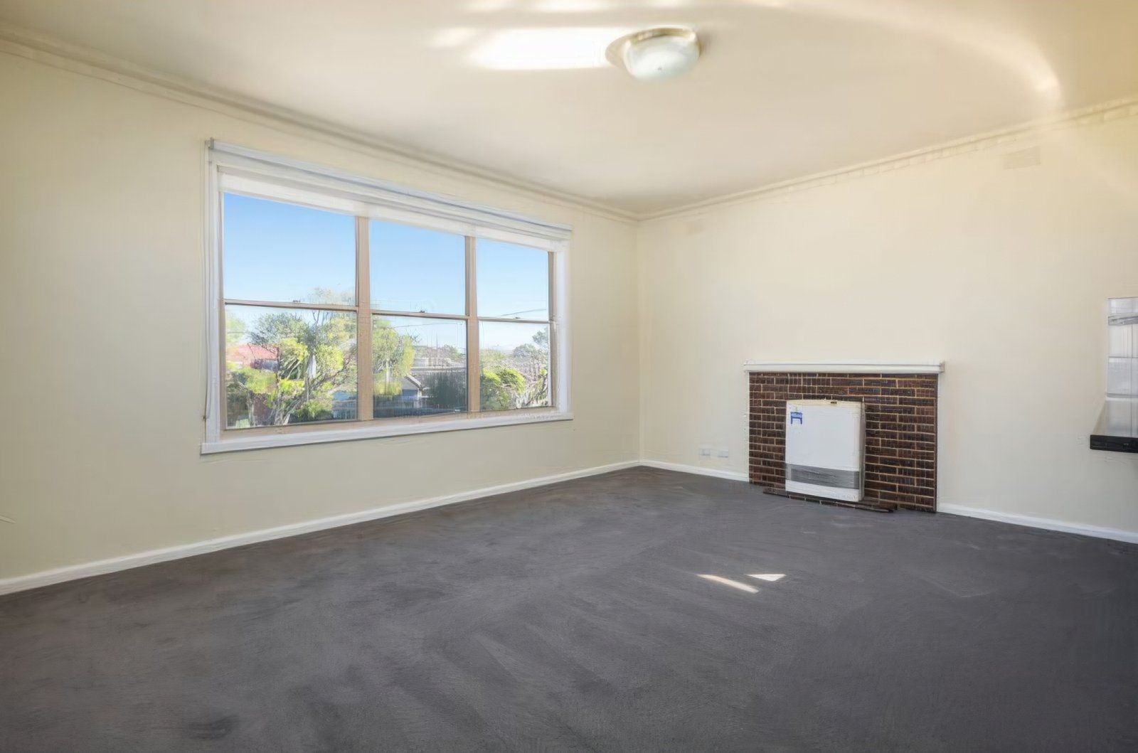 Gallery: 8/45 Venice Street