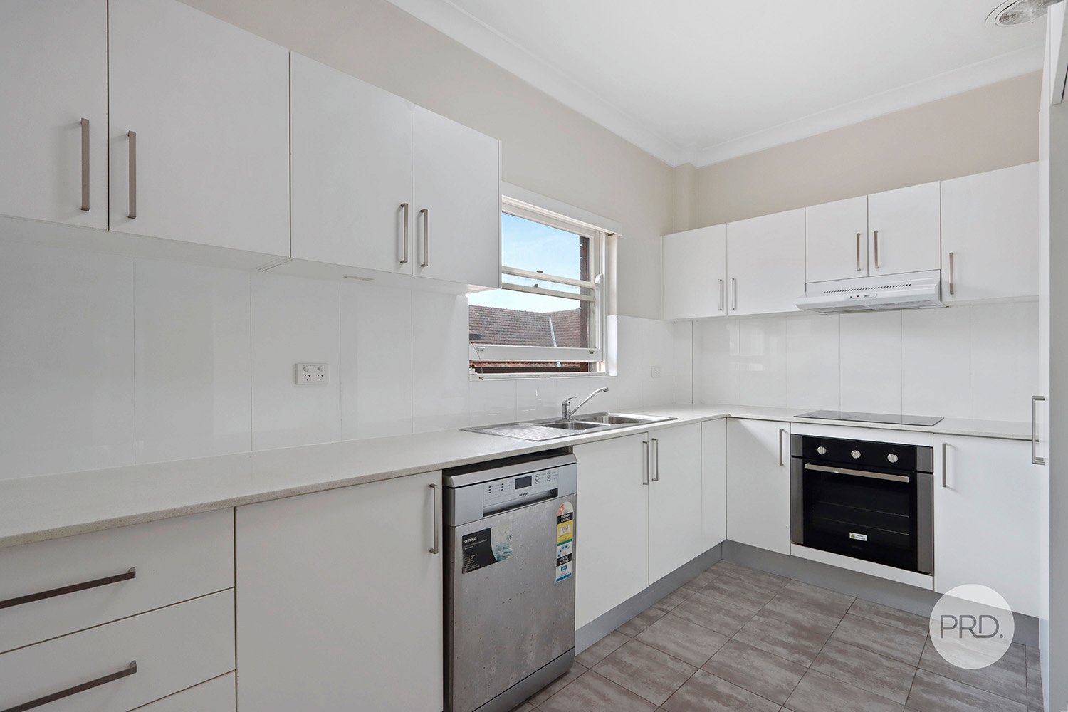 8/46 Oatley Avenue OATLEY 1