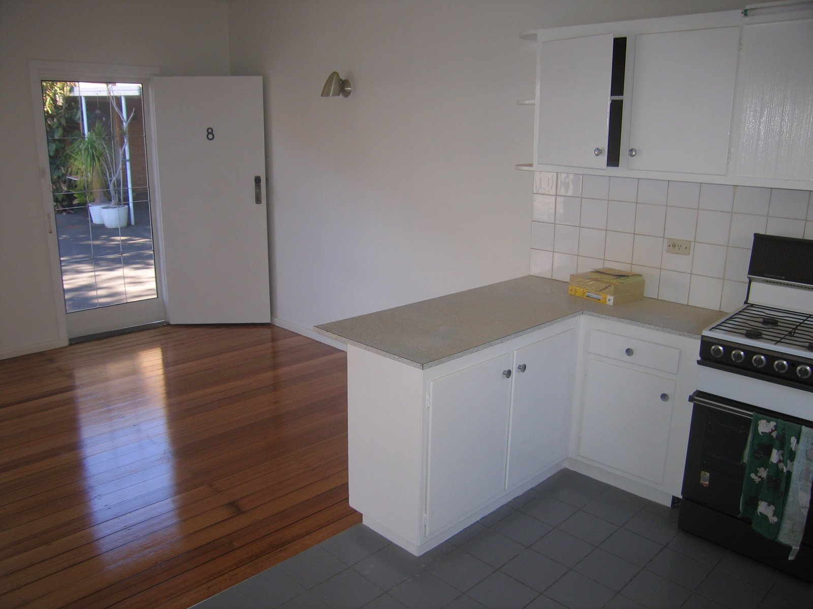 Gallery: 8/467 New Street