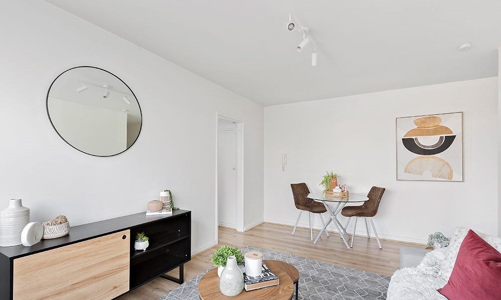 Real Estate and Property in 8/47 Alma Road, St Kilda, VIC