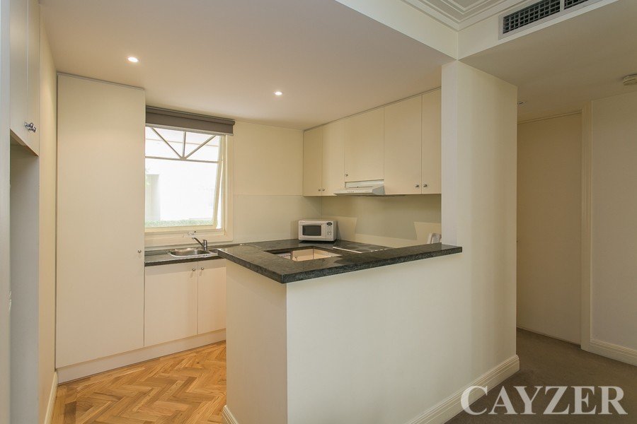 Gallery: 8/47 Caroline Street