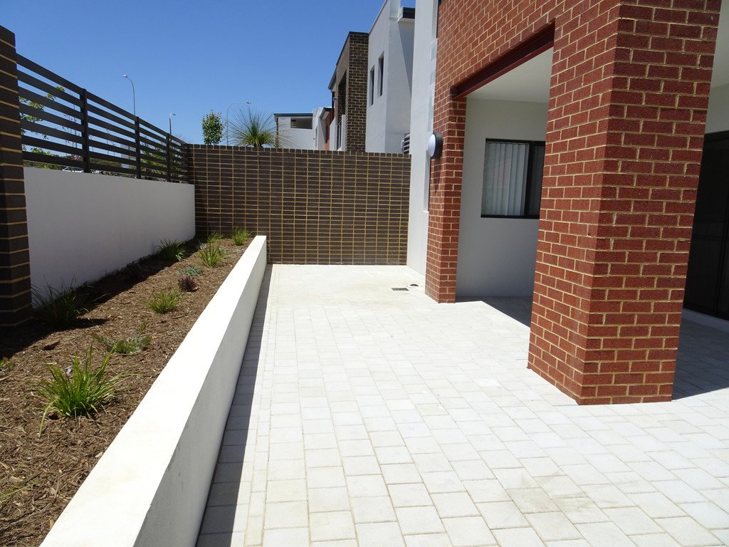 84/7 Durnin Ave  BEELIAR 7