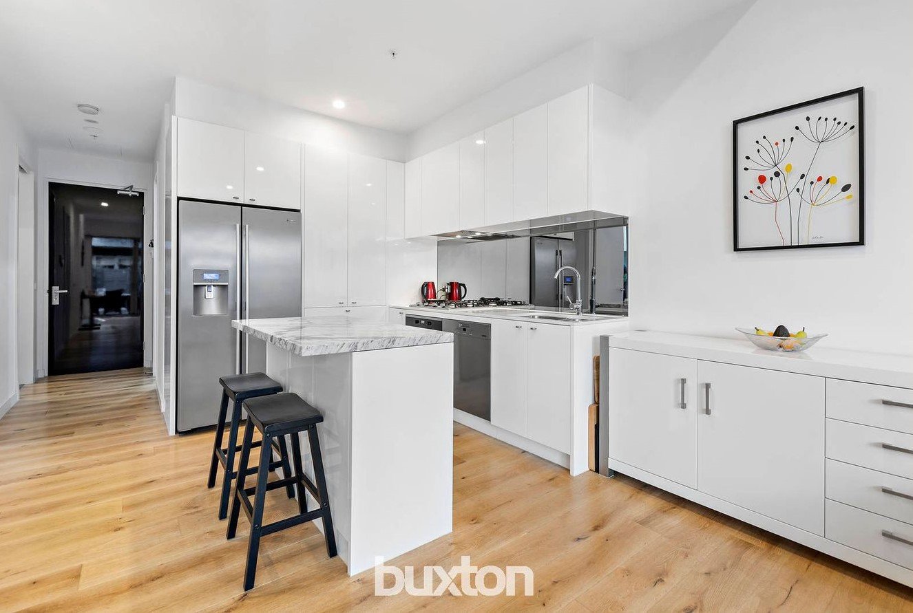 Gallery: 8/472 Beach Road
