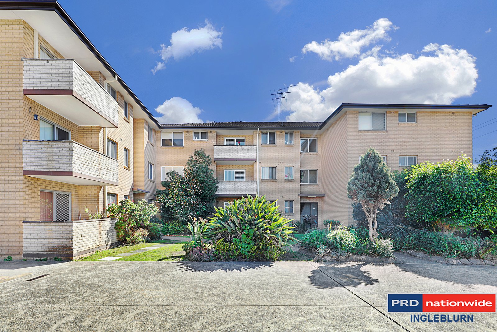 8/48 Ingleburn Road INGLEBURN 10