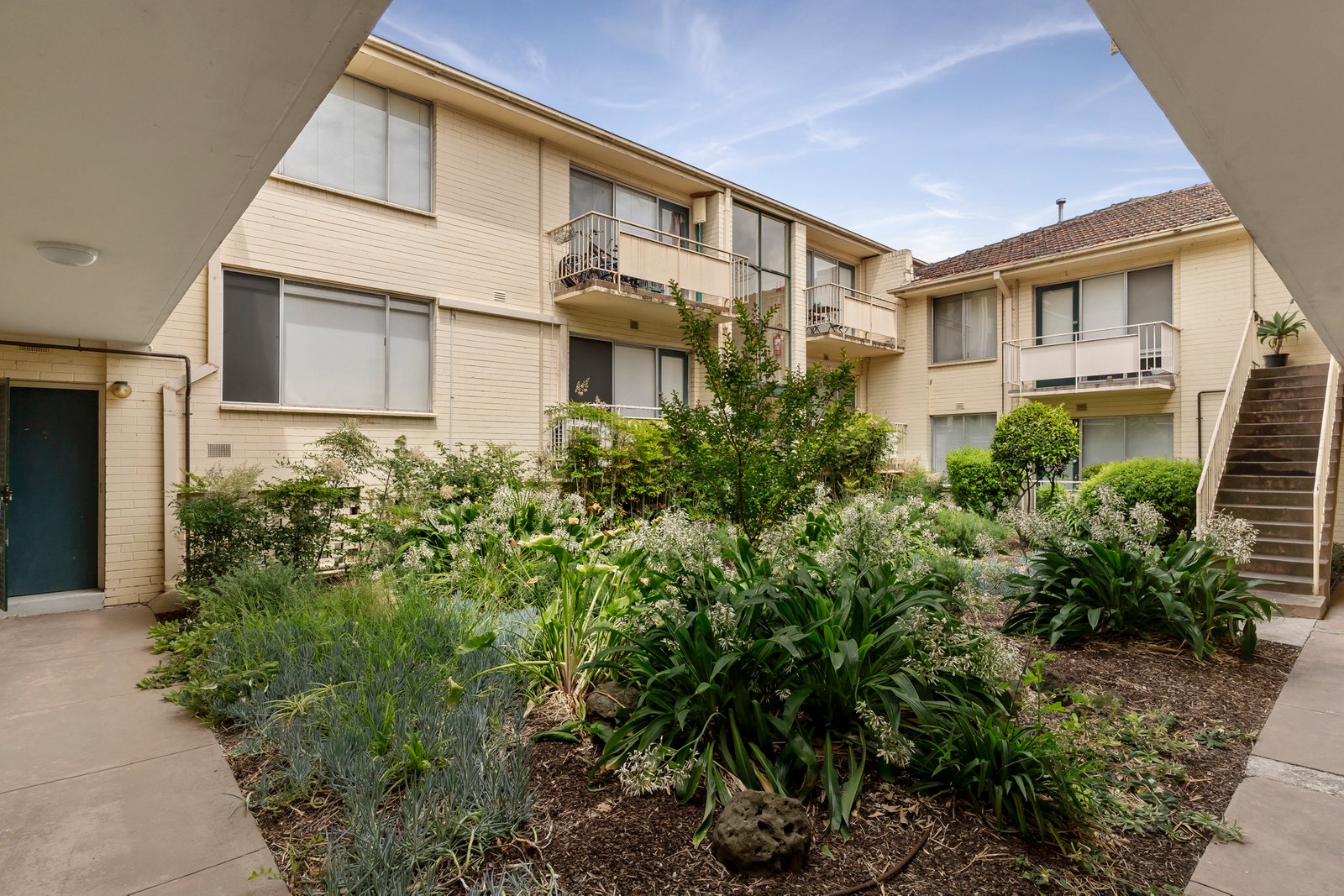 Real Estate and Property in 8/481 Kooyong Road, Elsternwick, VIC