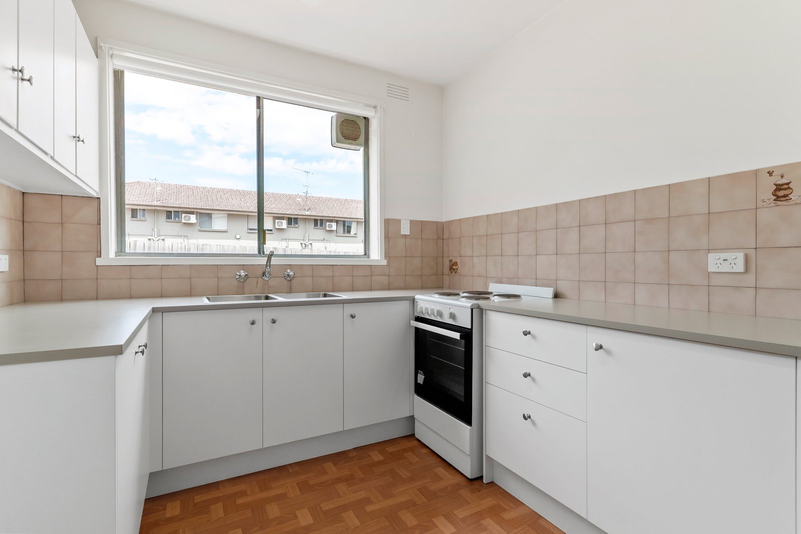 Real Estate and Property in 8/481 Kooyong Road, Elsternwick, VIC