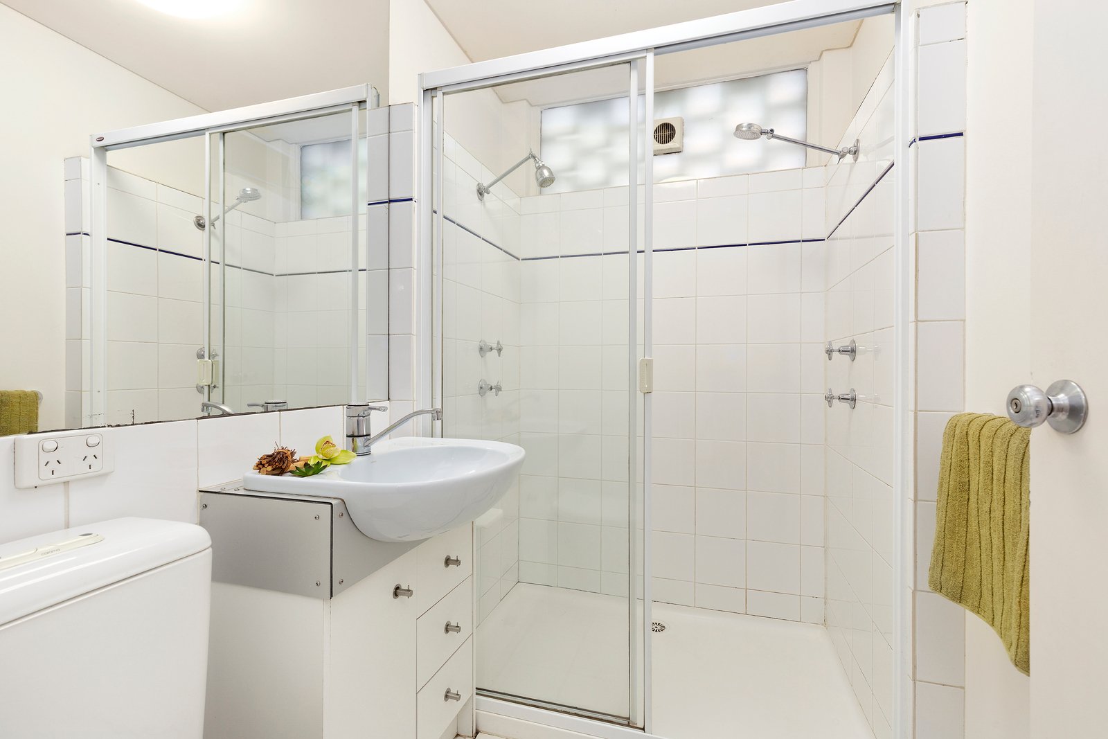 8/486 Glenferrie Road, Hawthorn, 3122