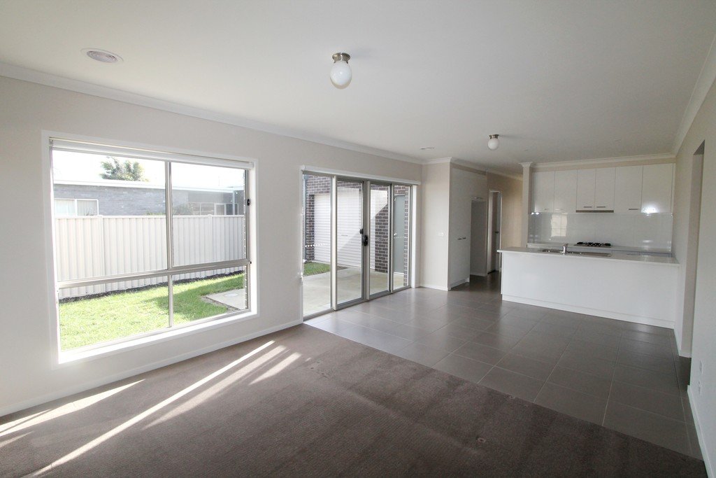 8/491 Wiltshire Lane DELACOMBE 4