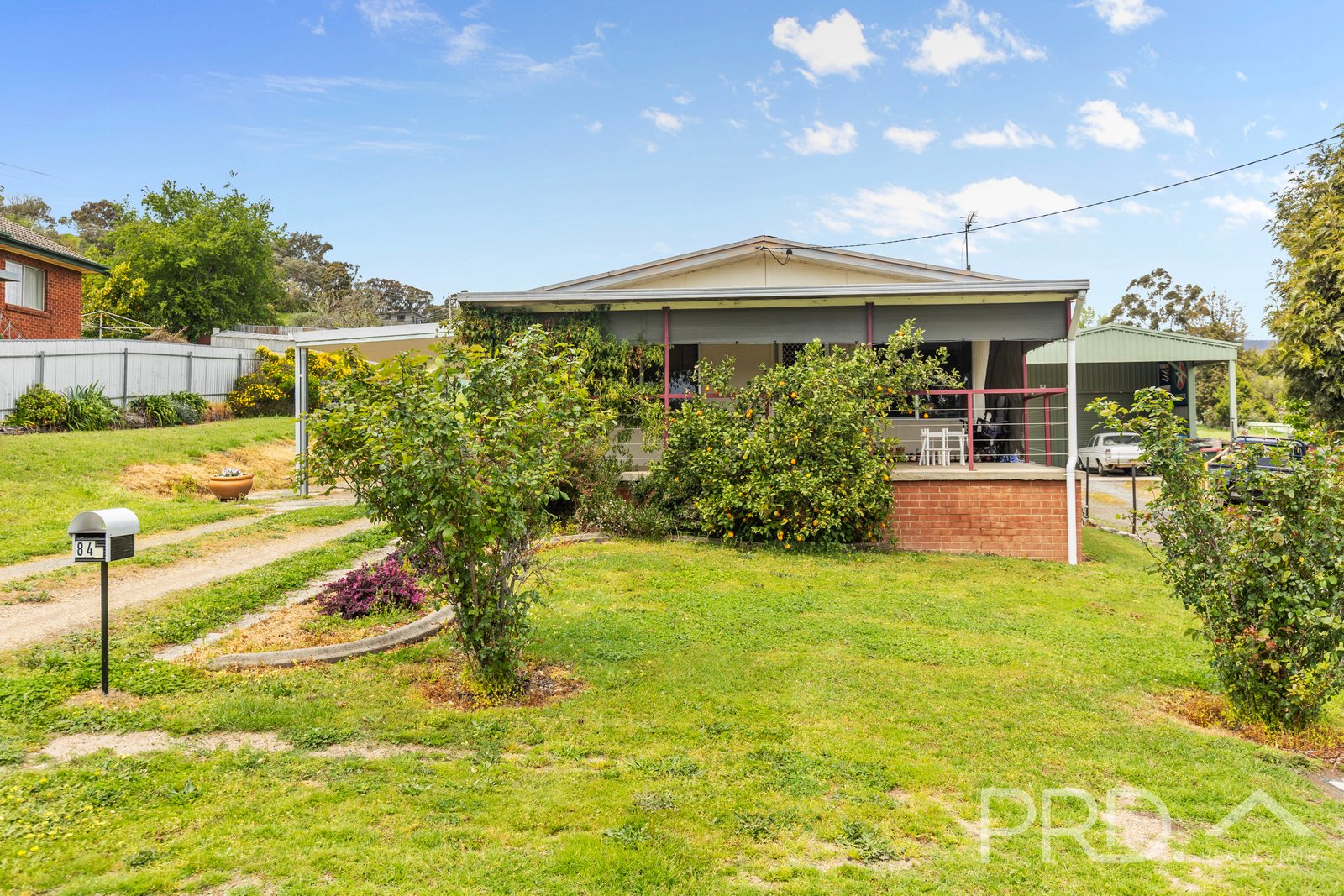 84A Carey Street TUMUT 10