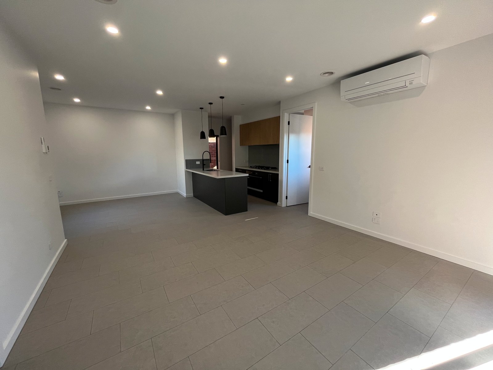 Gallery: 84b Vines Road