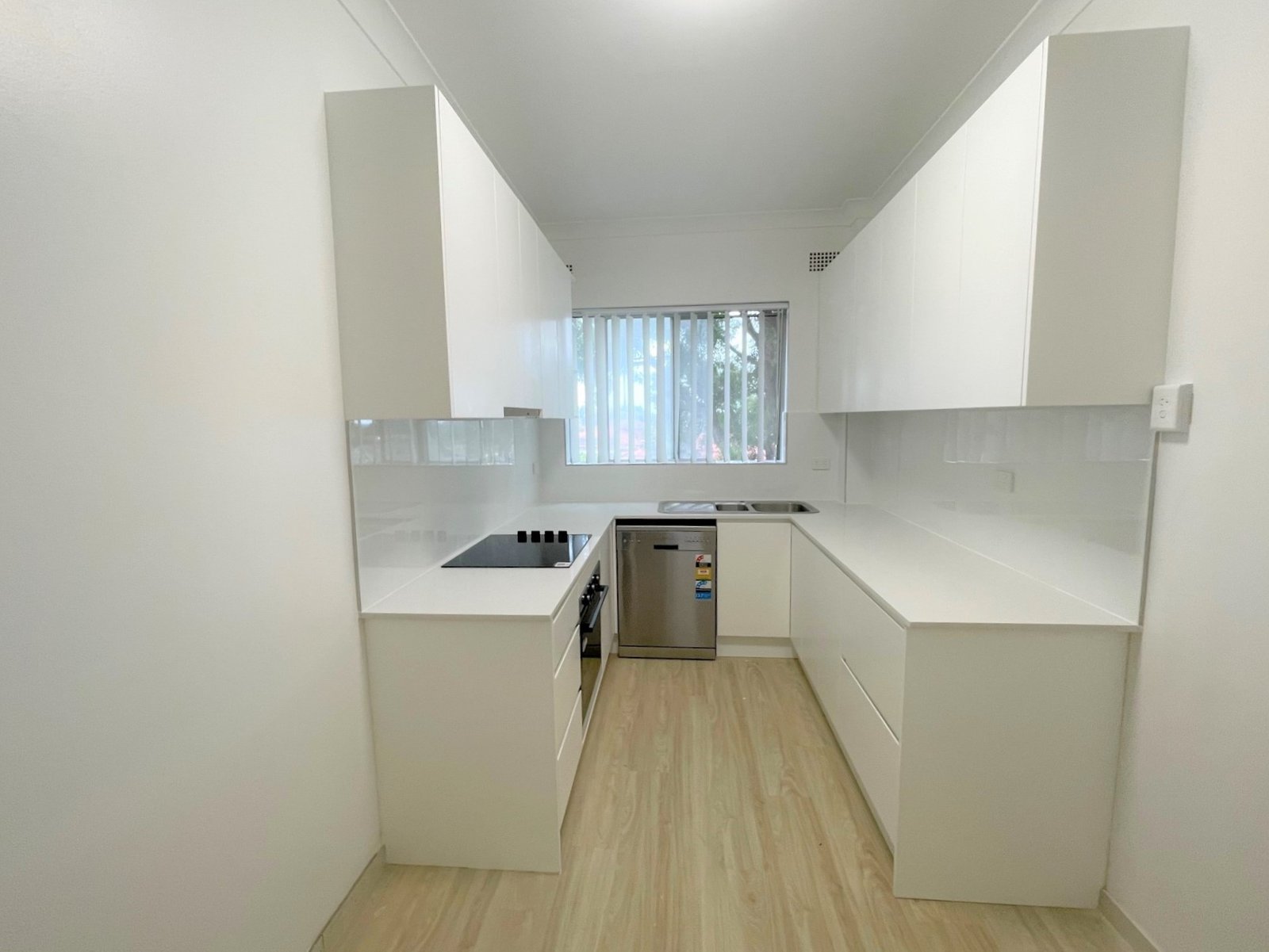 8/5-7 Nielsen Avenue CARLTON 2