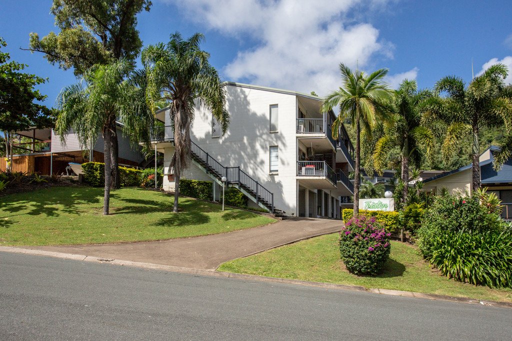 8/5 Border Drive CANNONVALE 15