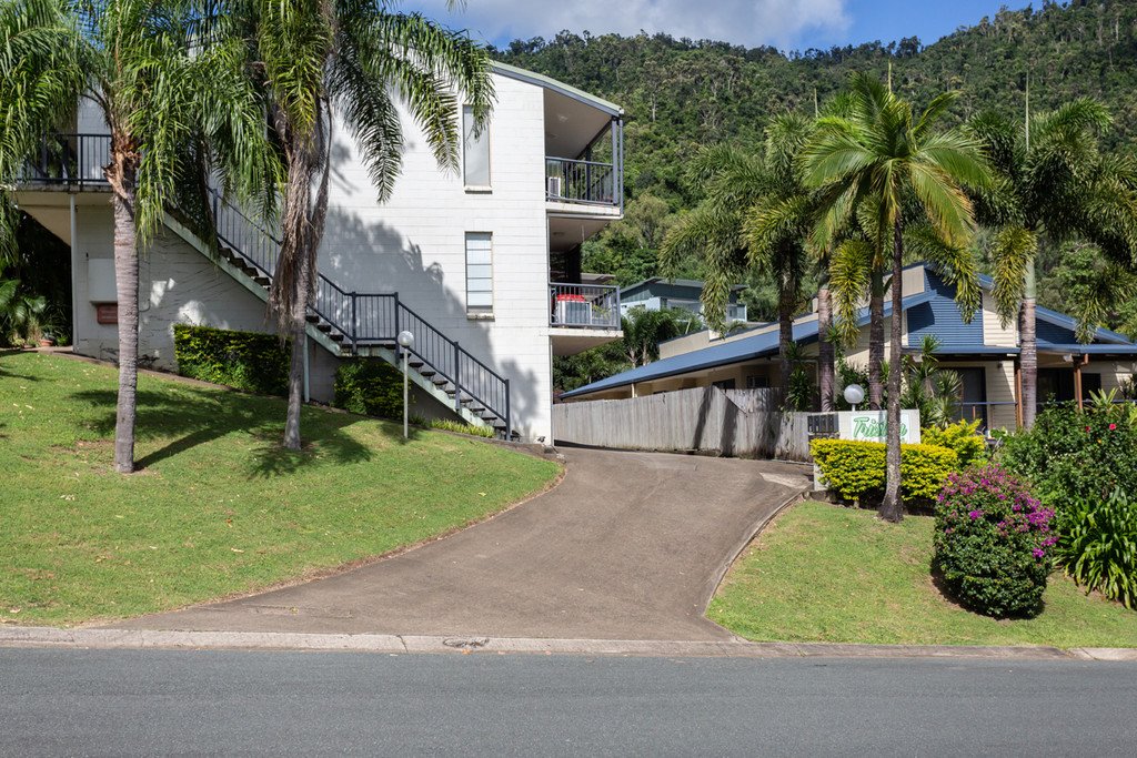 8/5 Border Drive CANNONVALE 19