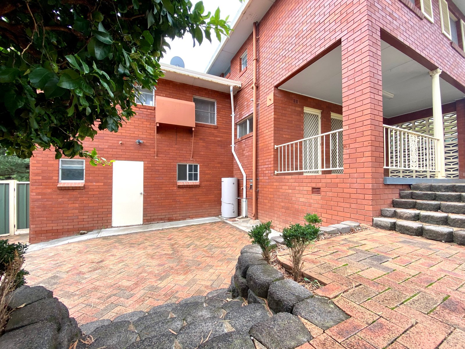 85 Bourke Street TAMWORTH 14