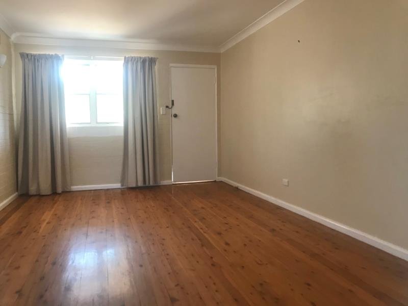 85 Bourke Street TAMWORTH 2