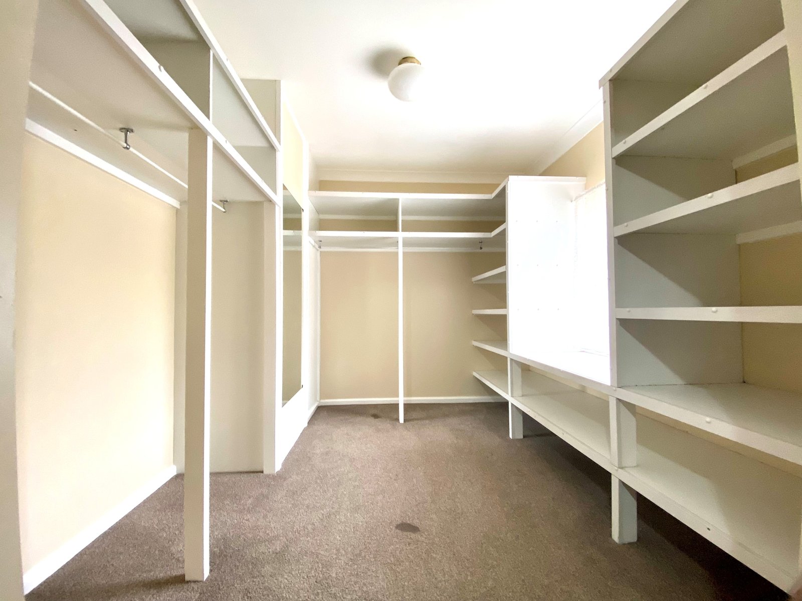 85 Bourke Street TAMWORTH 9