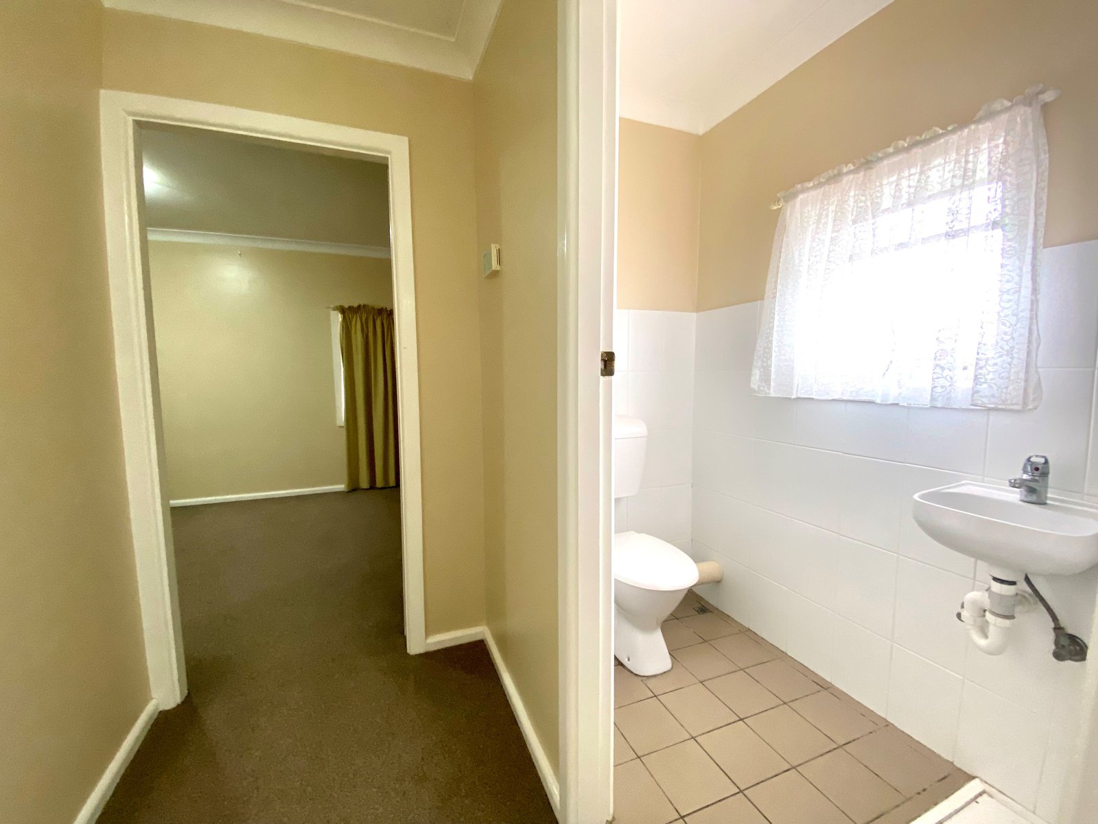 85 Bourke Street TAMWORTH 10