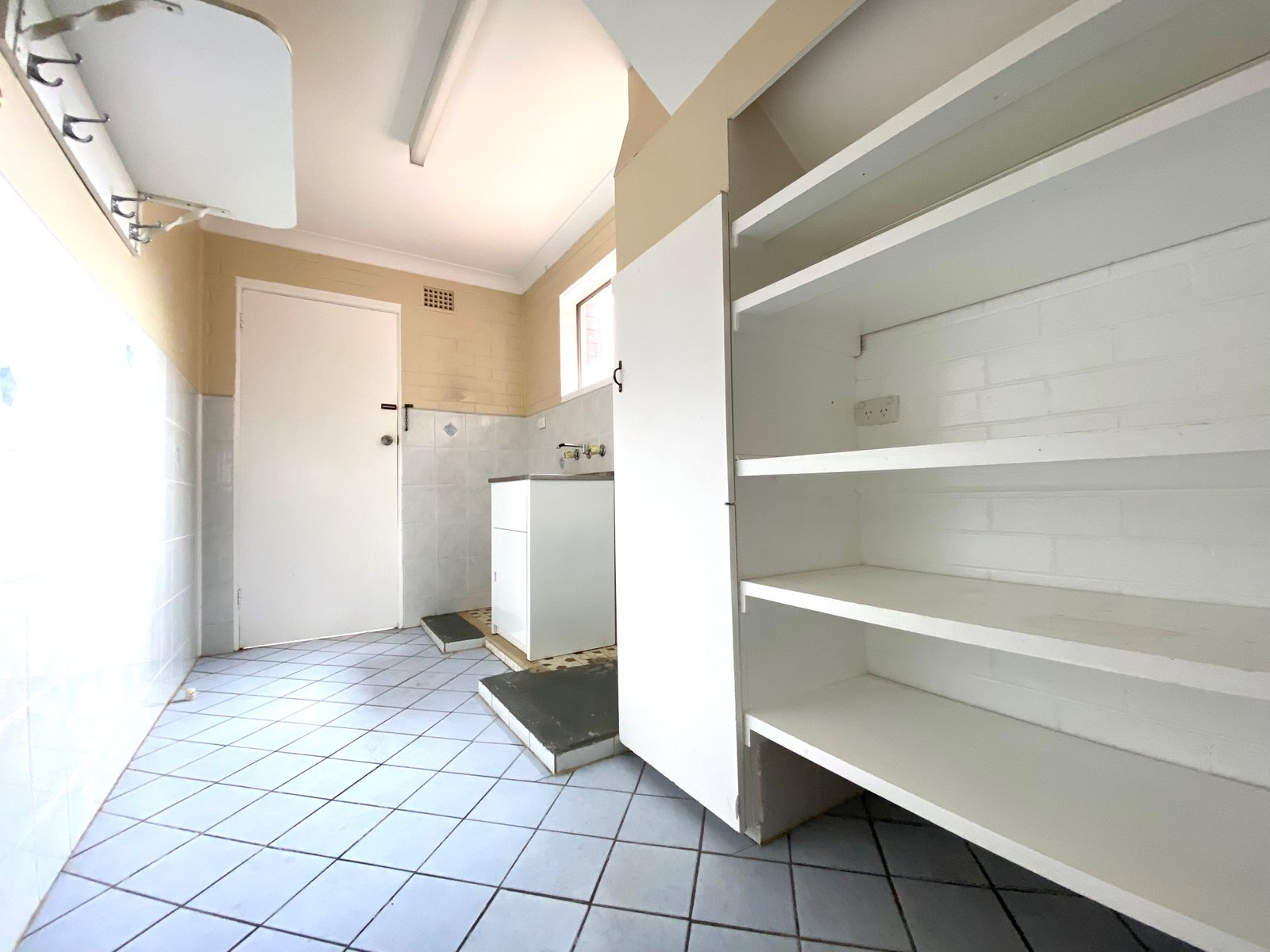 85 Bourke Street TAMWORTH 13