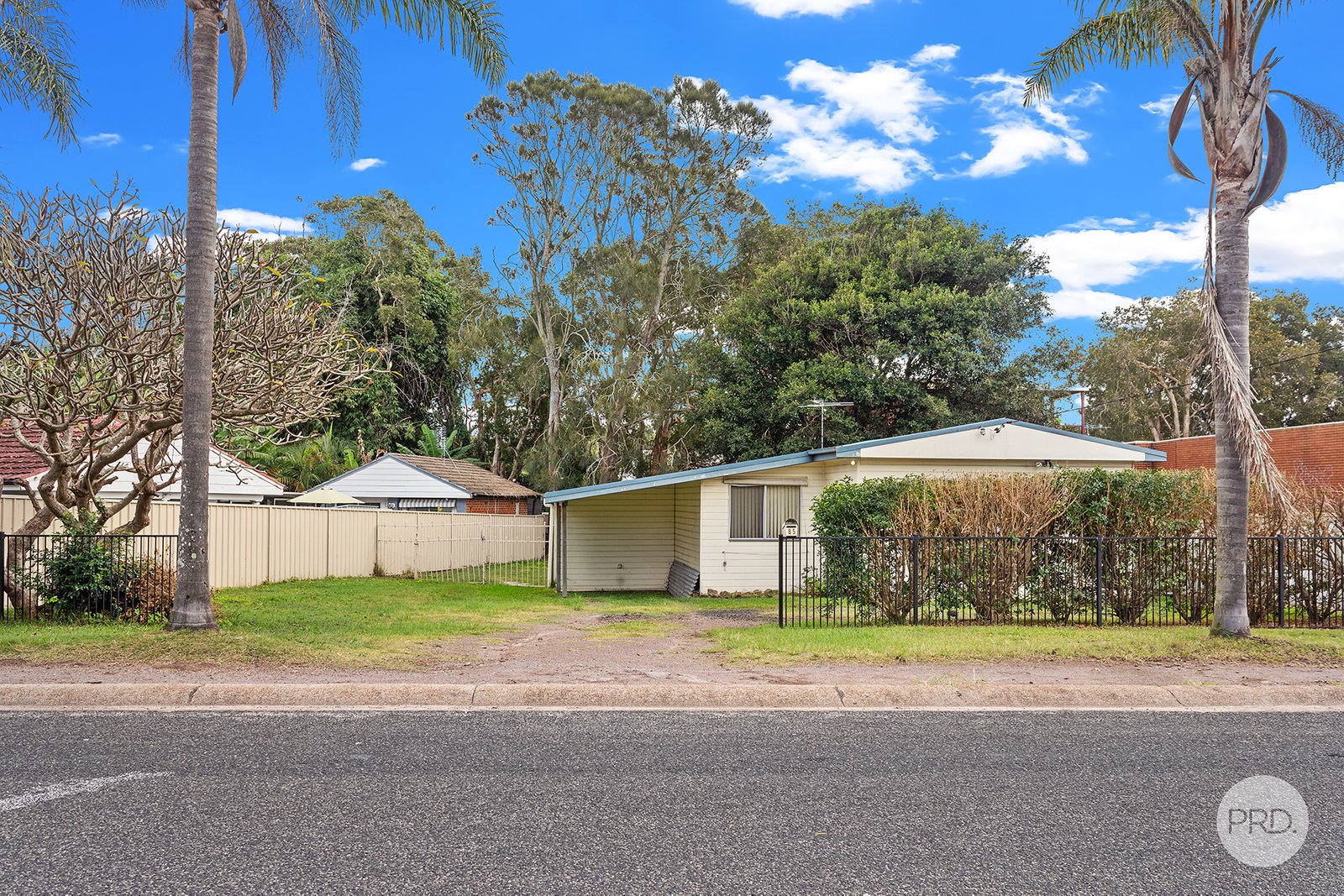 85 Campbell Avenue ANNA BAY 12