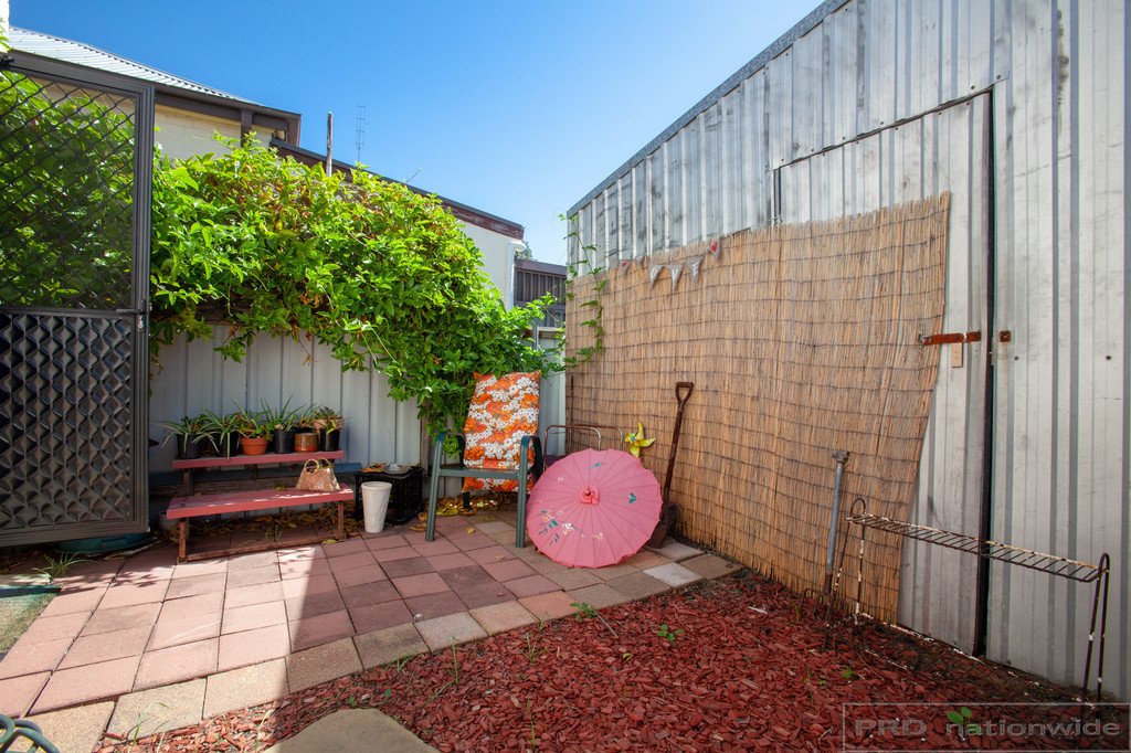 85 Cessnock Rd  WESTON 12