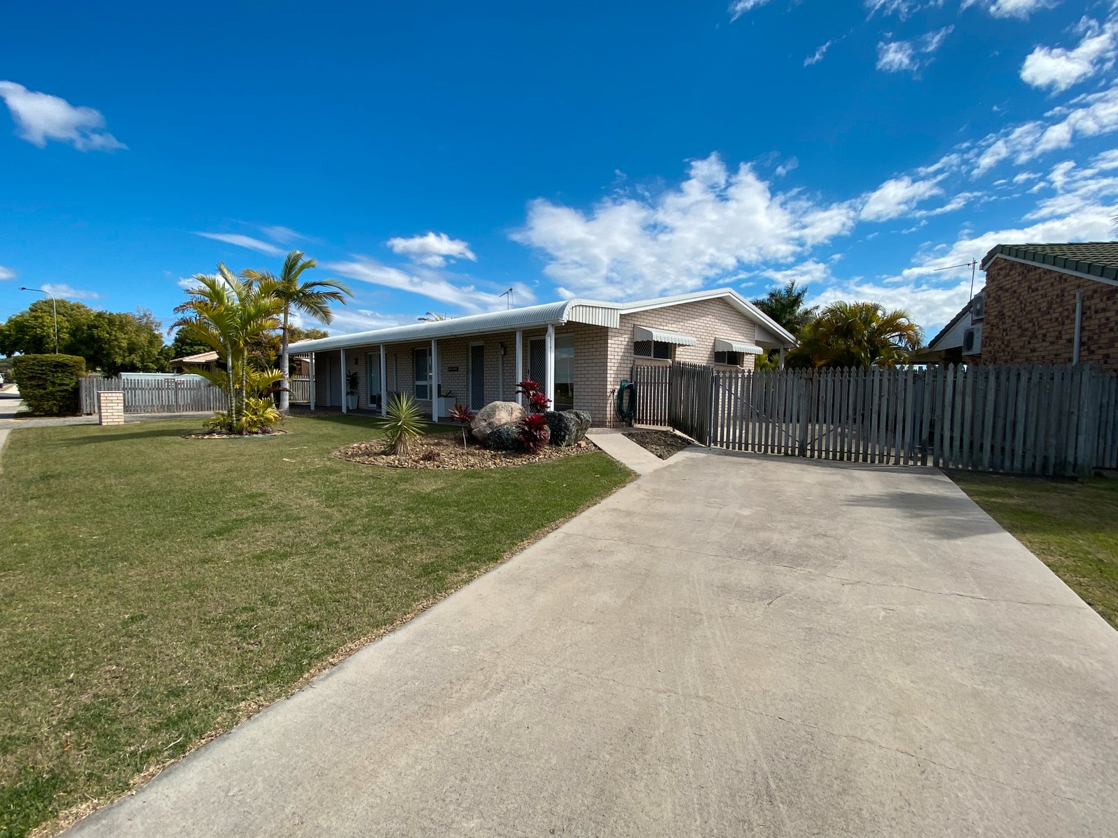 85 CREMORNE Drive TANNUM SANDS 16