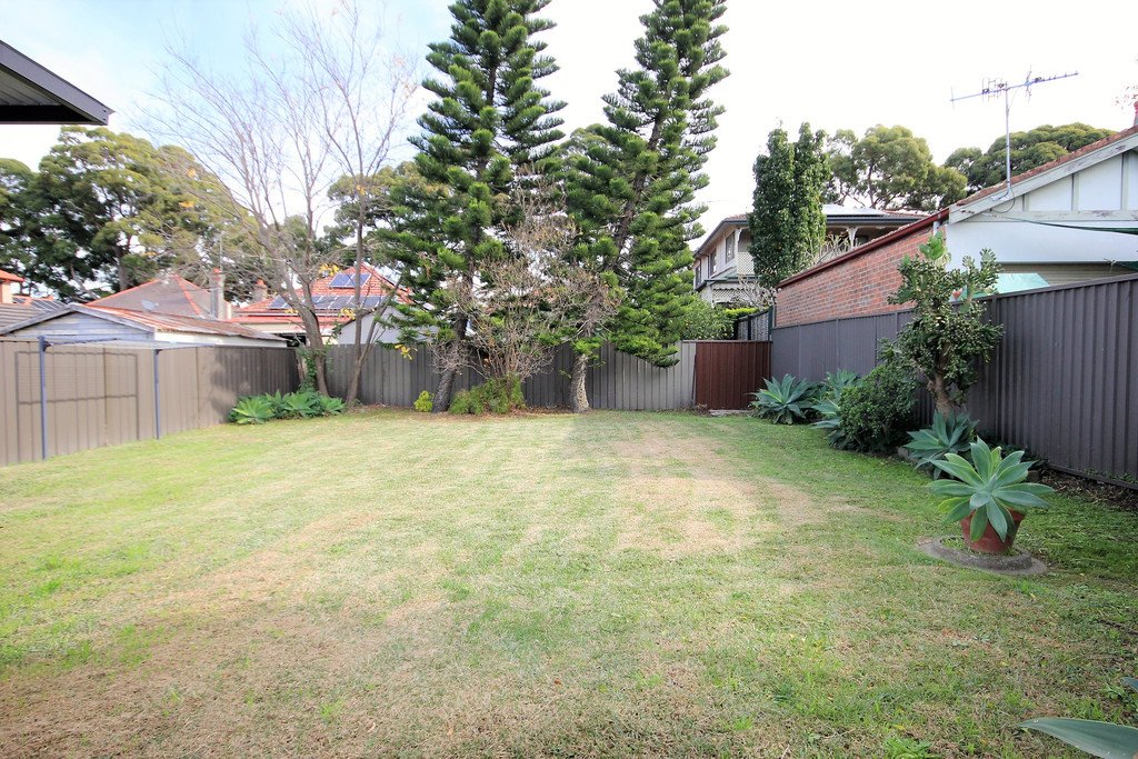 85 Gray Street KOGARAH 11