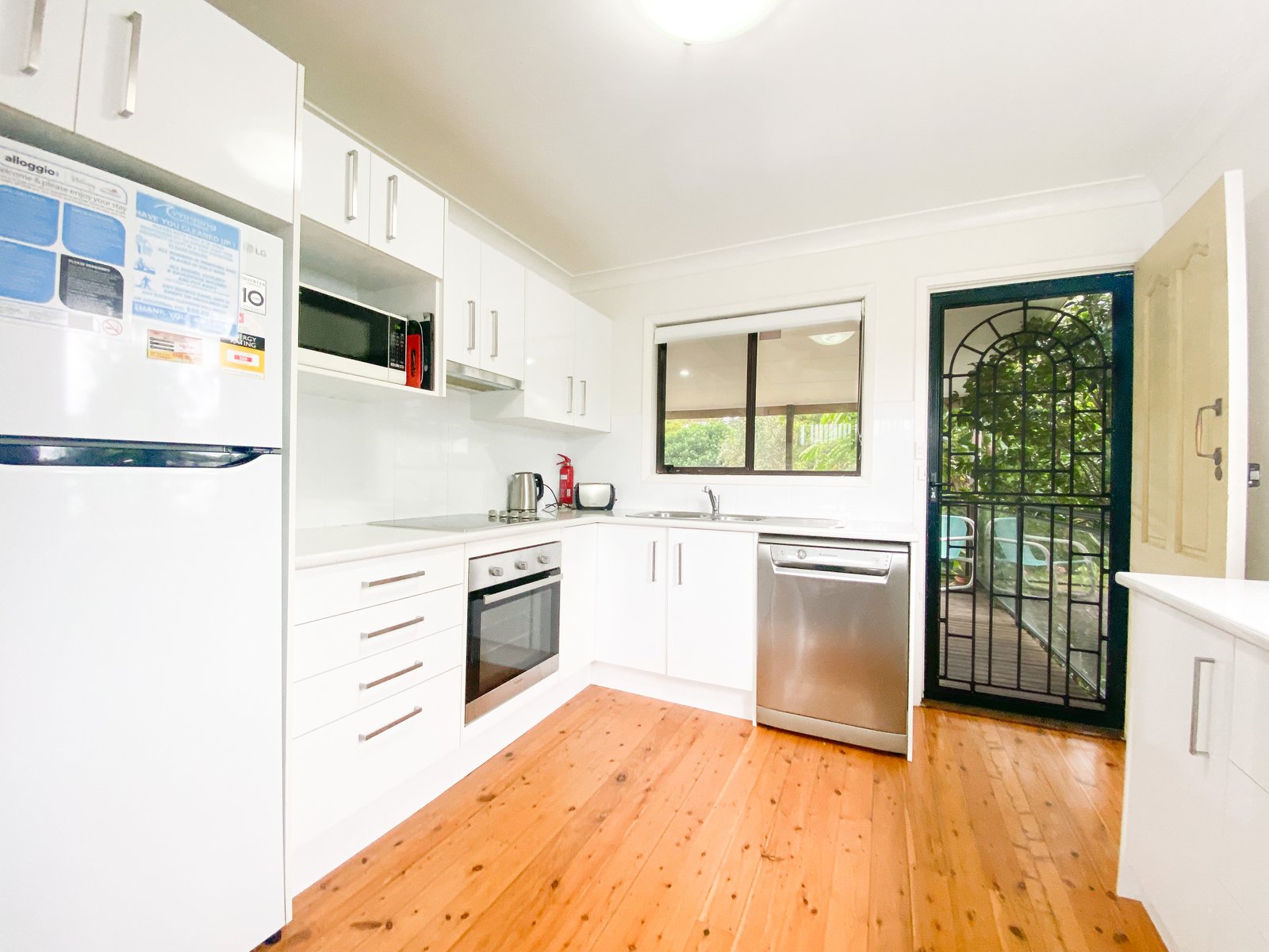 85 Horace Street SHOAL BAY 6