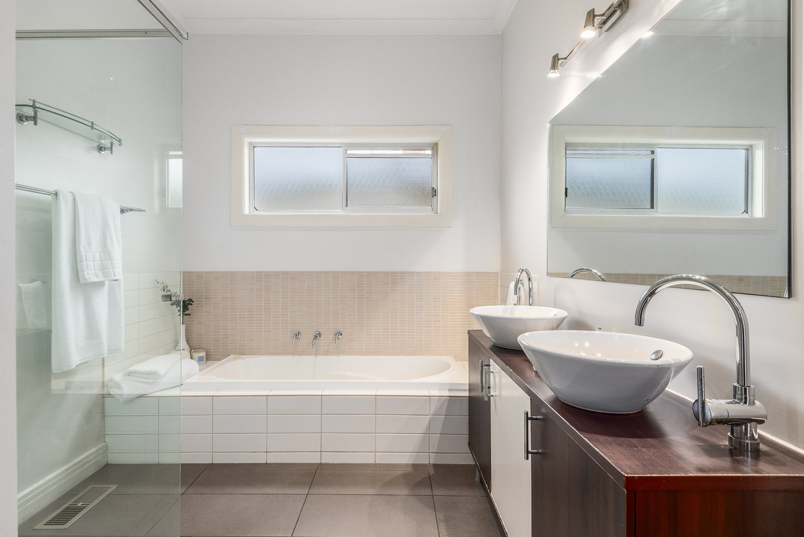 Gallery: 85 Laura Avenue