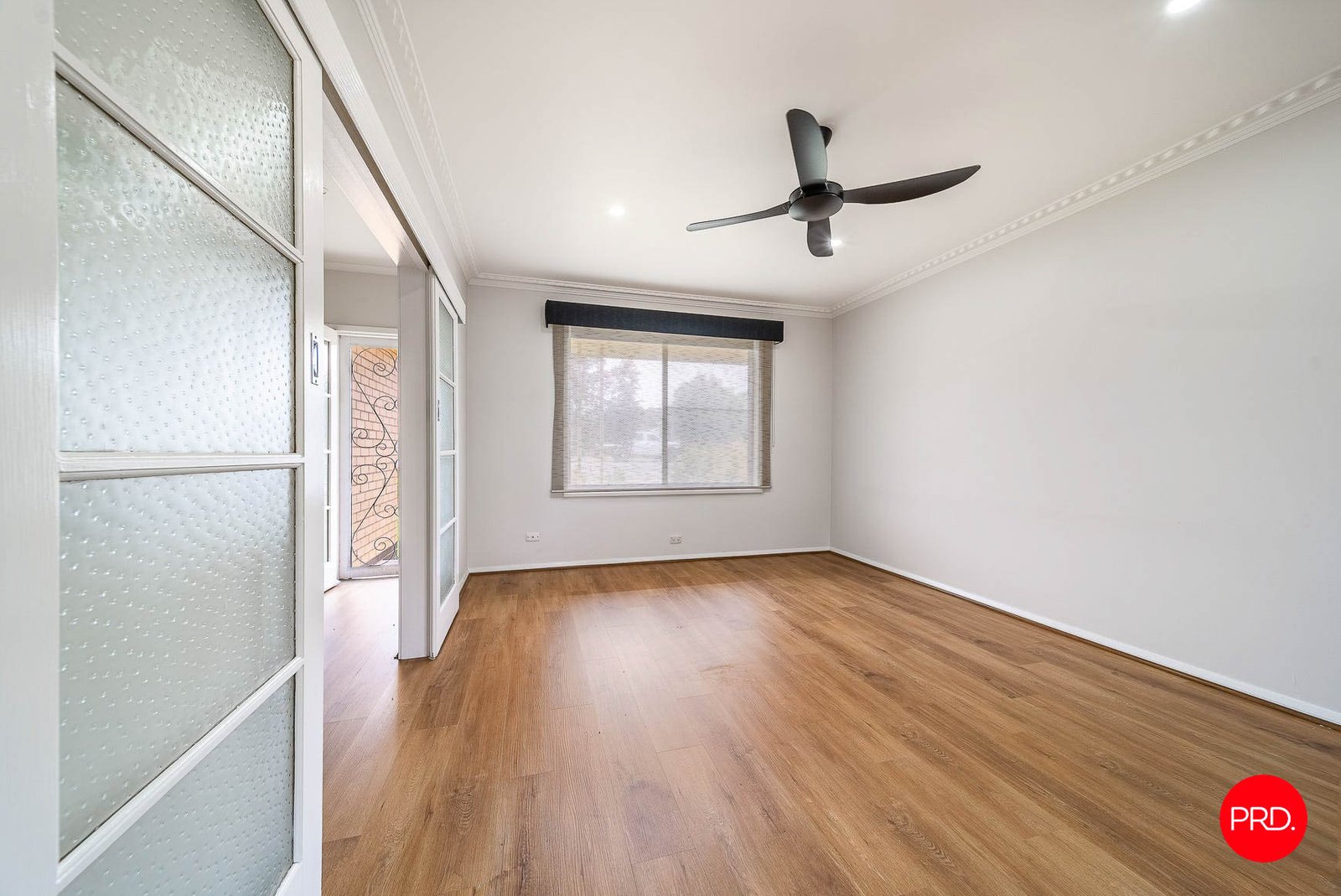 85 MacKenzie St W  GOLDEN SQUARE 7