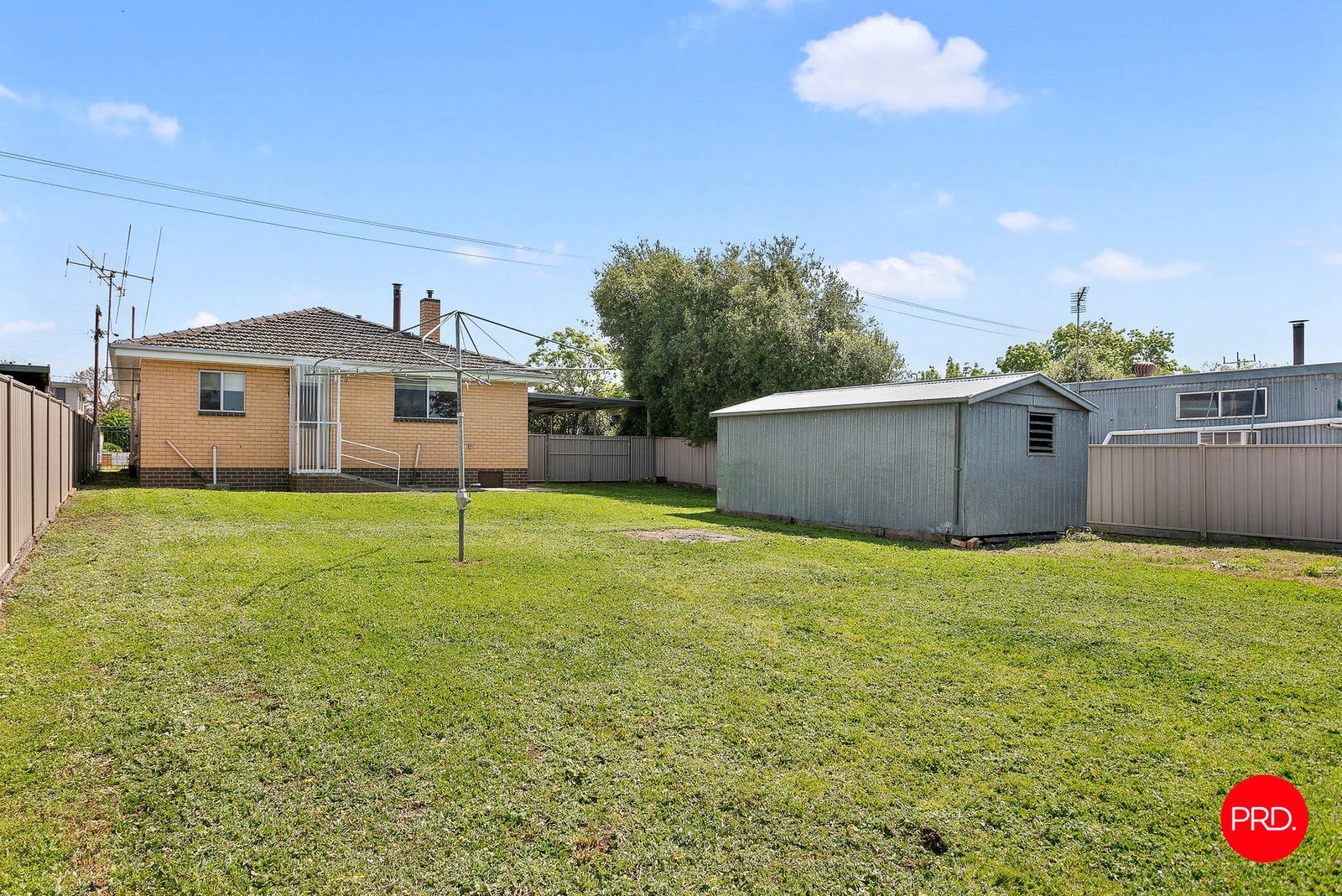 85 MacKenzie St W  GOLDEN SQUARE 11
