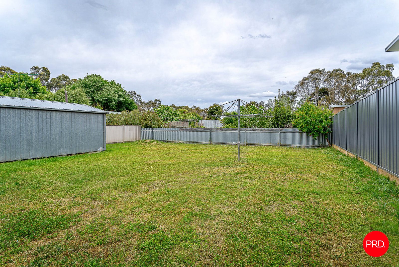 85 MacKenzie St W  GOLDEN SQUARE 12