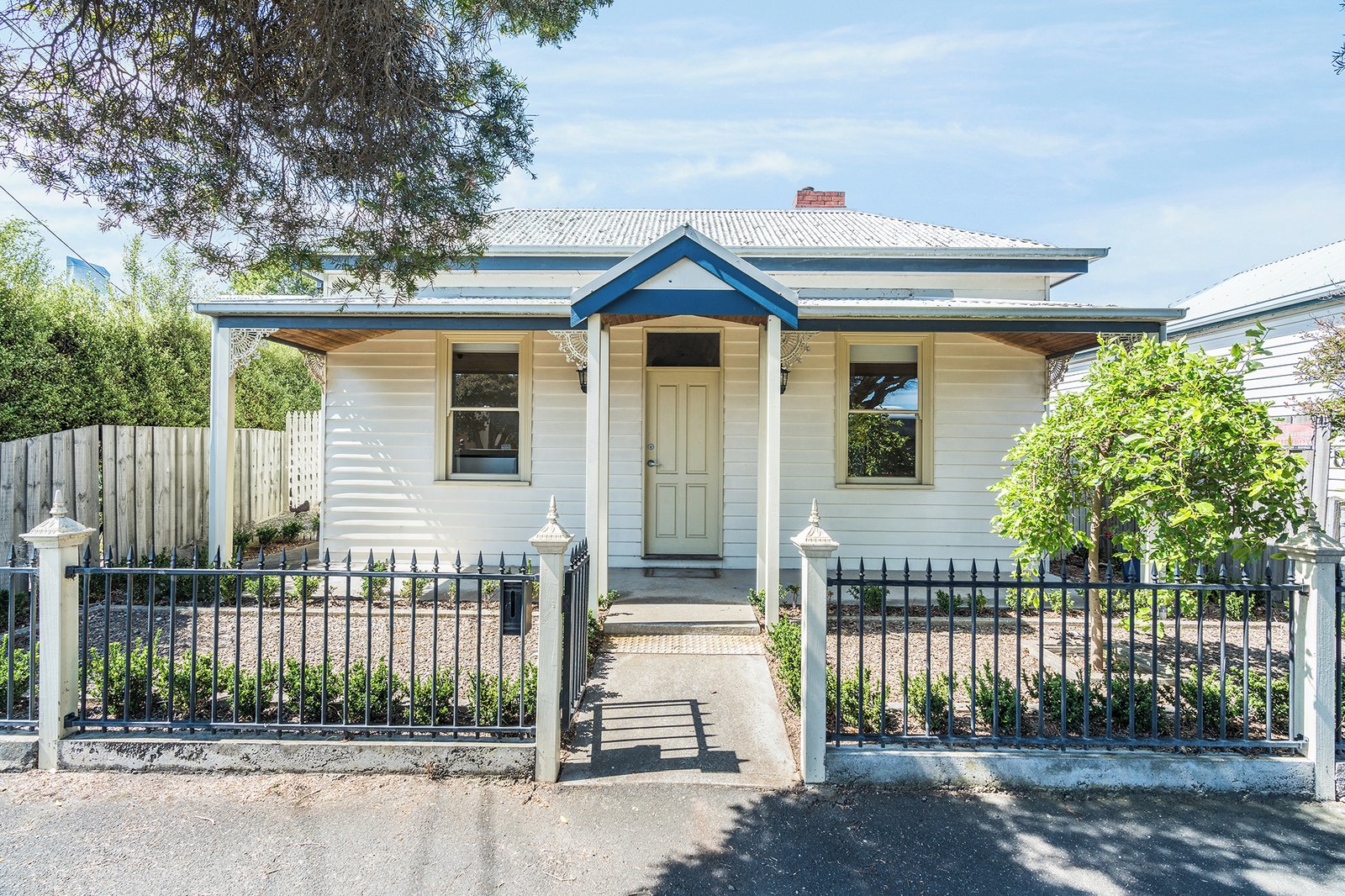 Photos: 85 McKillop Street