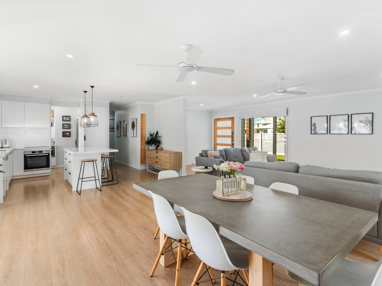 85 Parnki Parade PALM BEACH 2