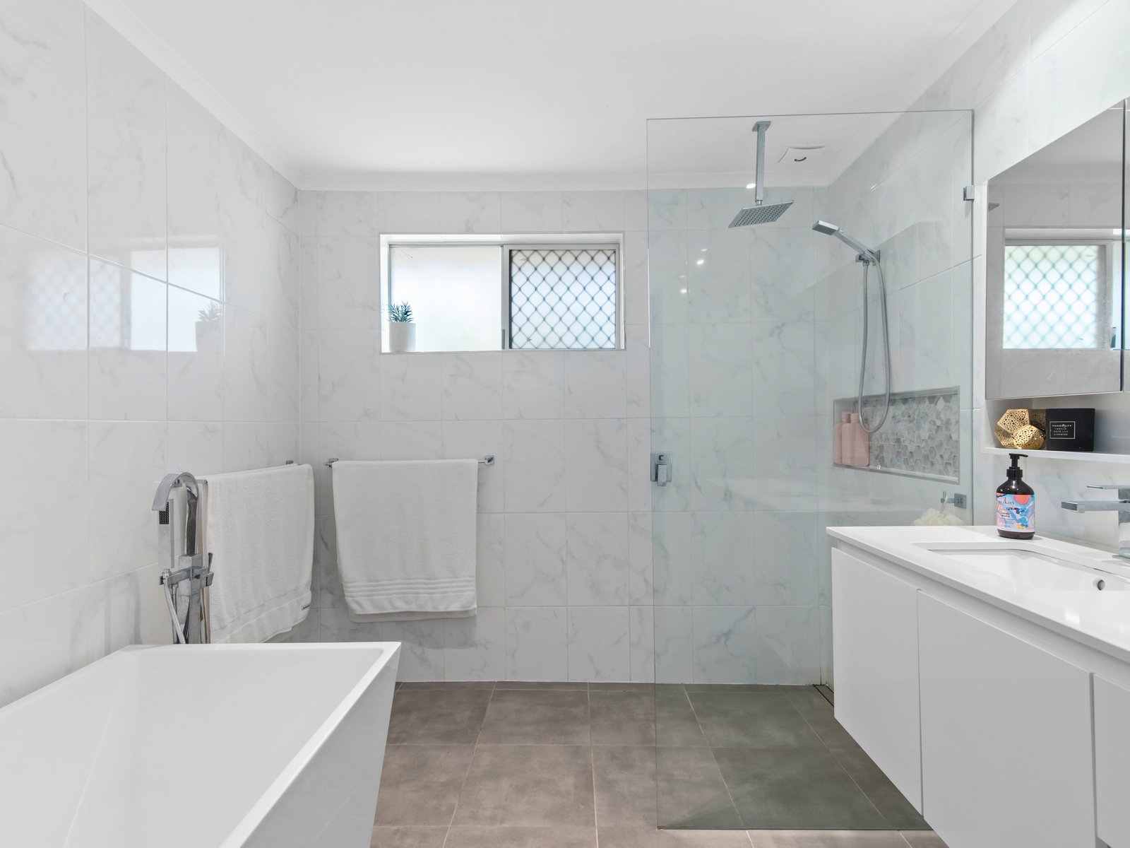 85 Parnki Parade PALM BEACH 5