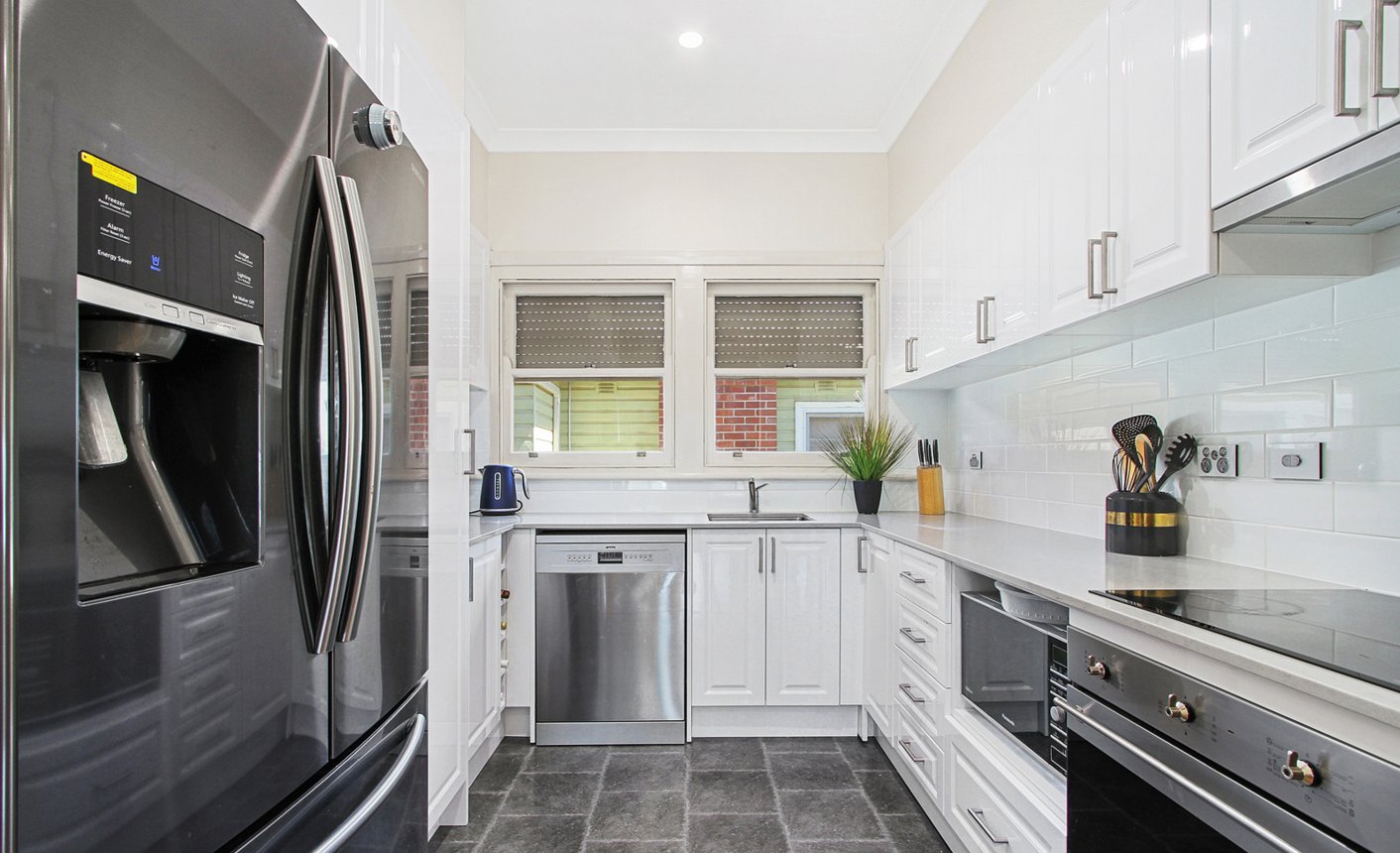 85 Piper Street TAMWORTH 4