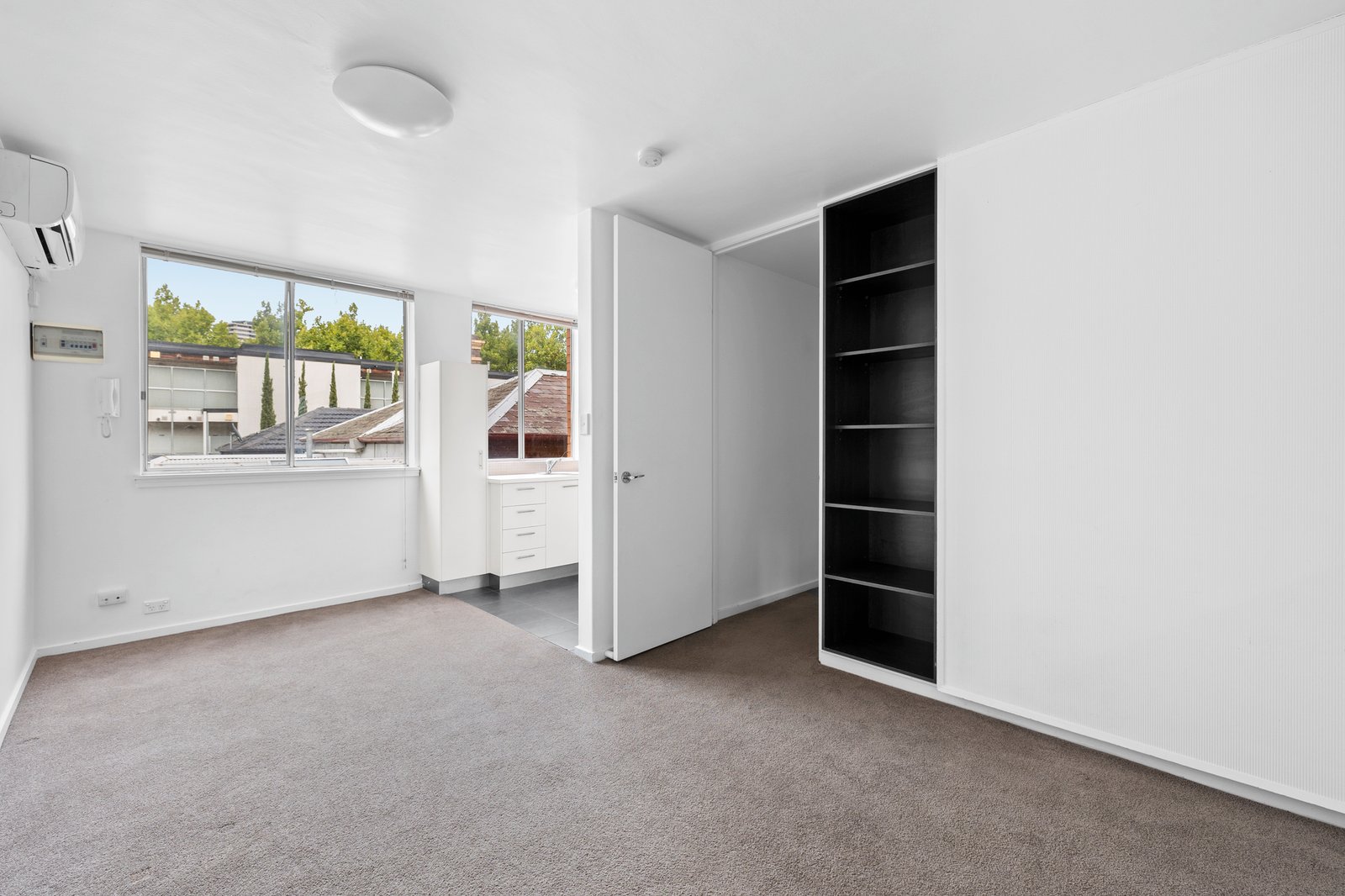 Gallery: 8/5 Redan Street