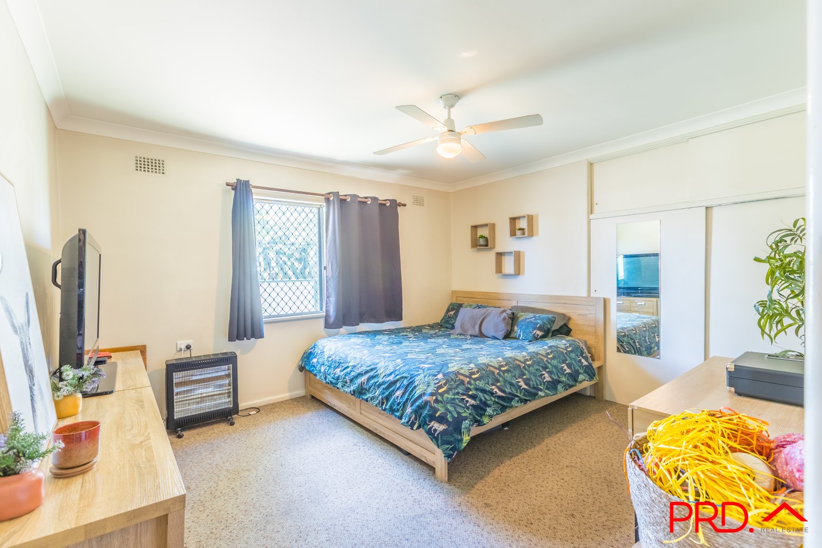85 Robert Street TAMWORTH 13