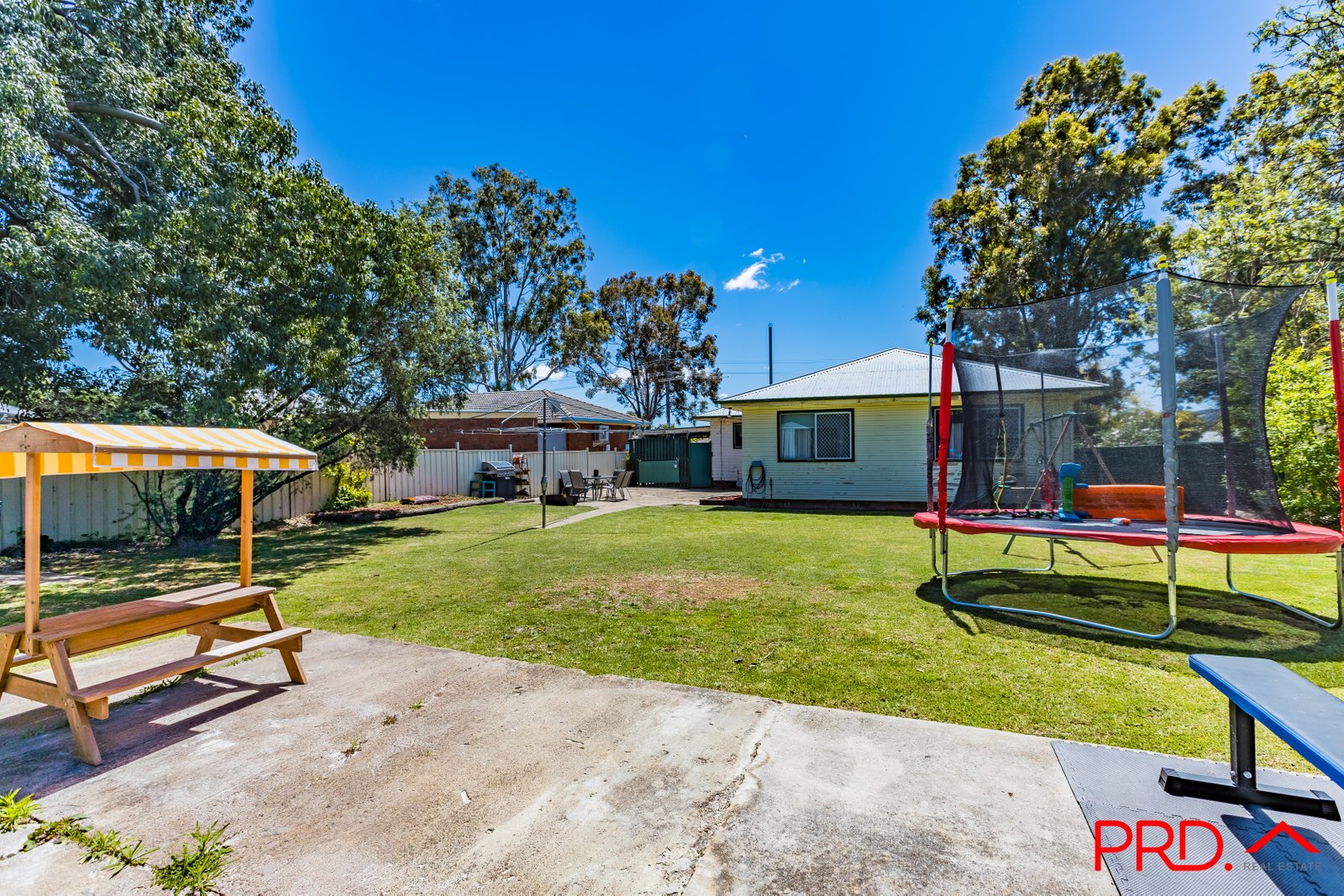 85 Robert Street TAMWORTH 23