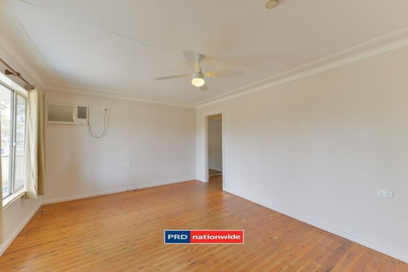 85 Robert Street TAMWORTH 2