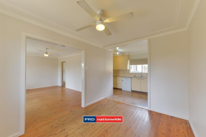 85 Robert Street TAMWORTH 7
