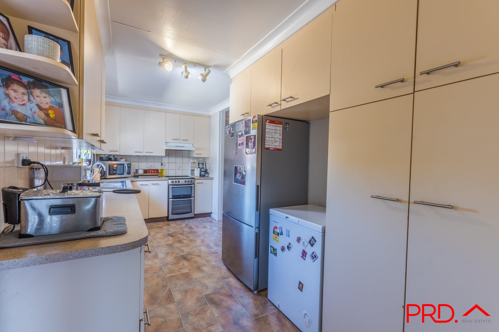 85 Robert Street TAMWORTH 11