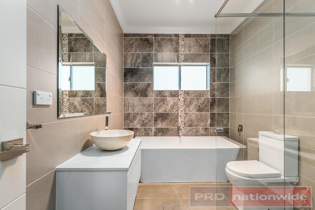 85 Sphinx Ave  REVESBY 6