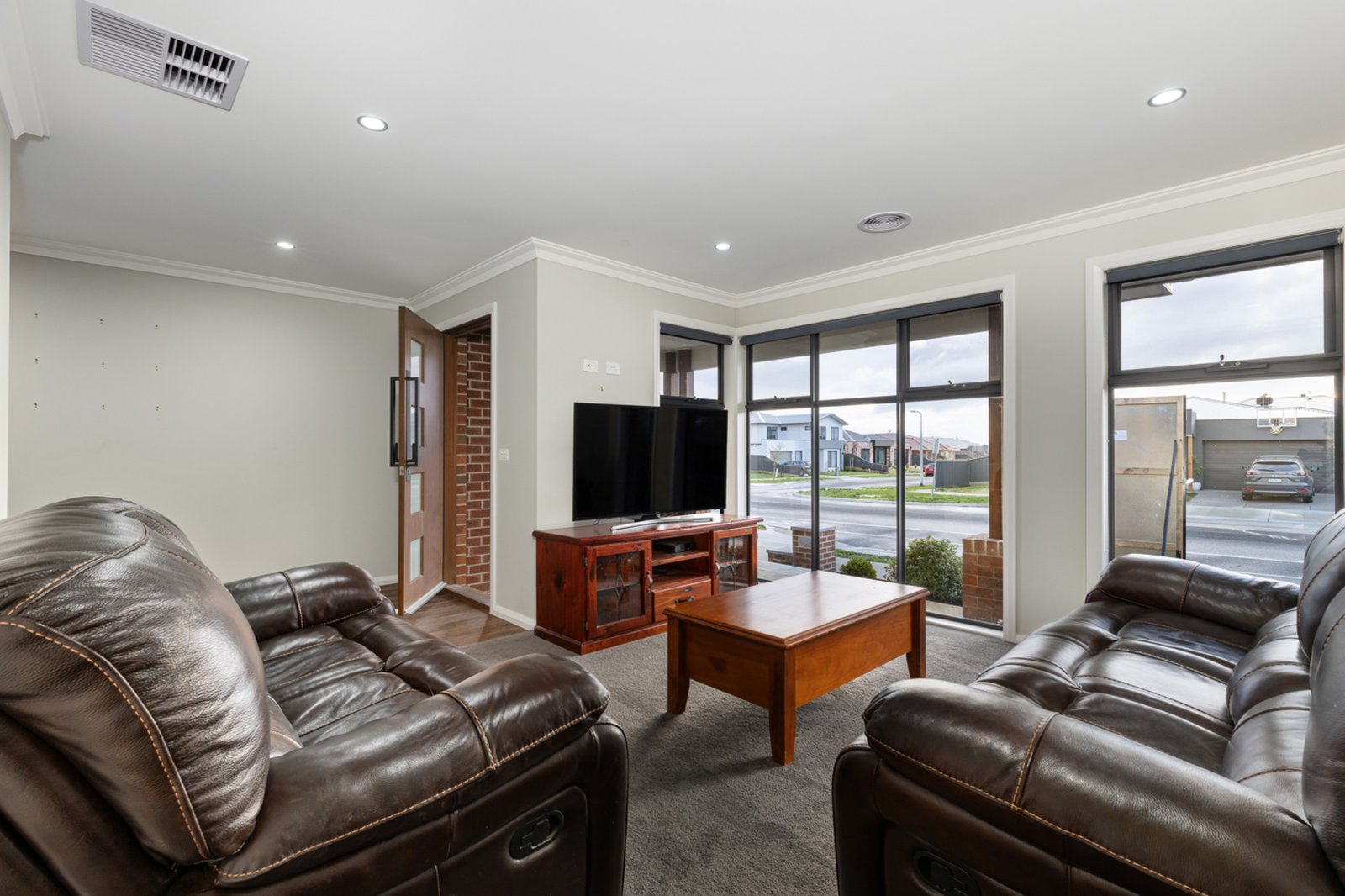 Gallery: 85 Sydney Way