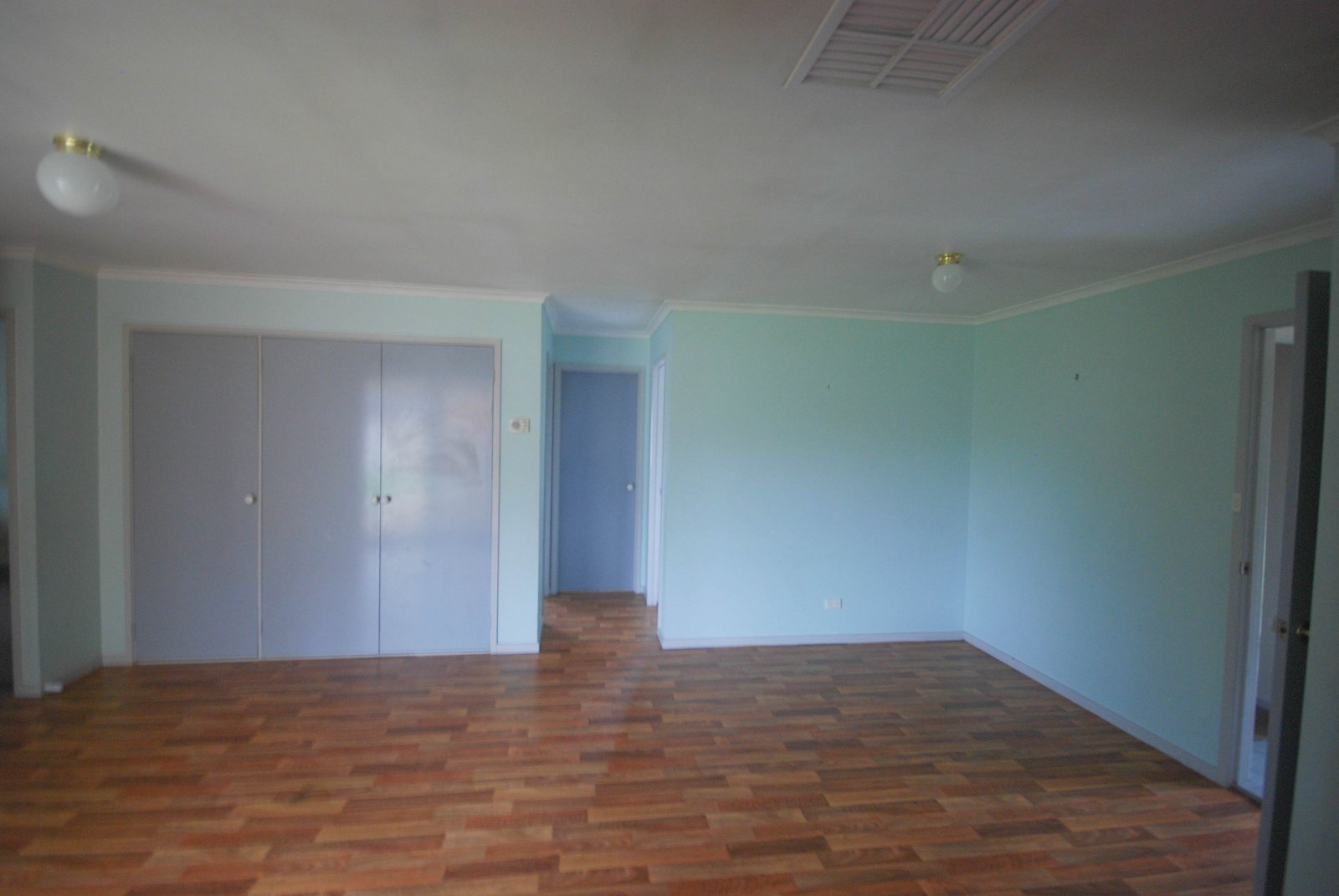 85 Truscott Drive ASHMONT 6