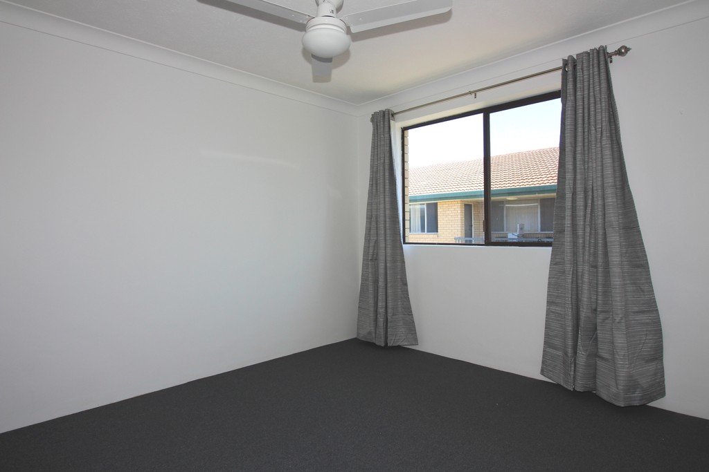 8/50 Henchman Street NUNDAH 6