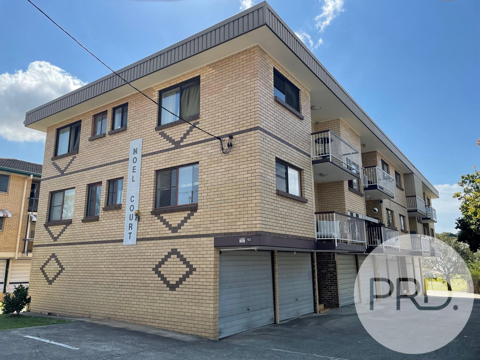 8/50 Henchman Street NUNDAH 1