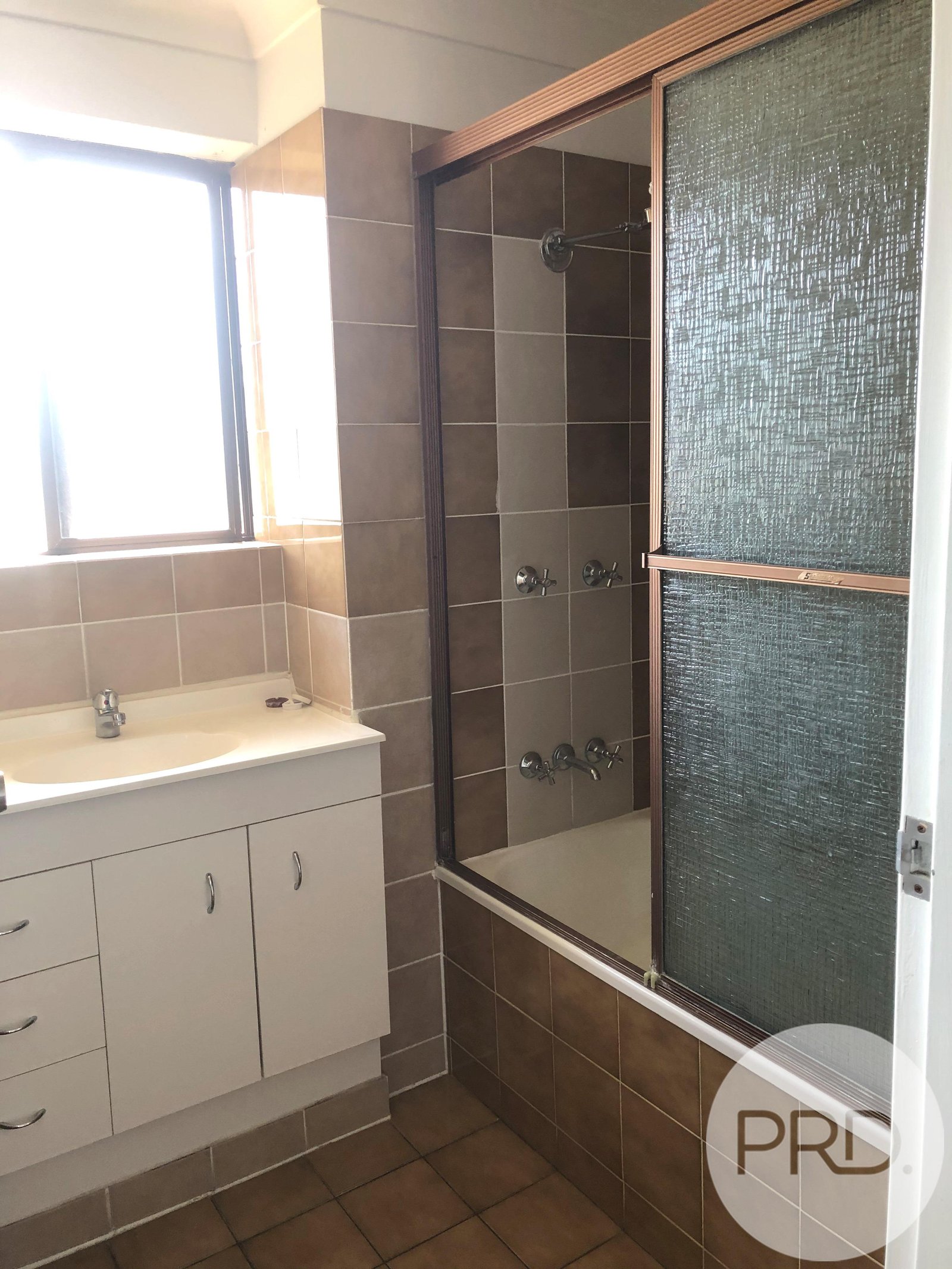 8/50 Henchman Street NUNDAH 6